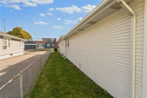 146 Senate Street Pawtucket RI 02861