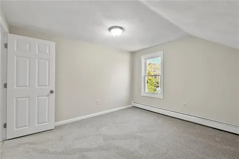 362 Market Street Warren RI 02885