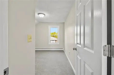 362 Market Street Warren RI 02885