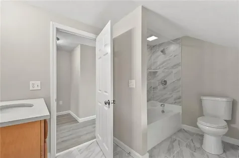 362 Market Street Warren RI 02885