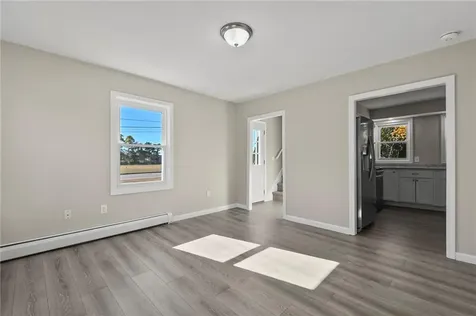 362 Market Street Warren RI 02885