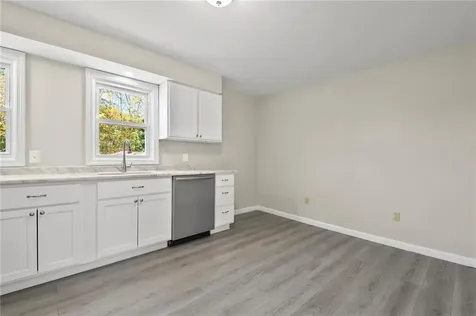 362 Market Street Warren RI 02885