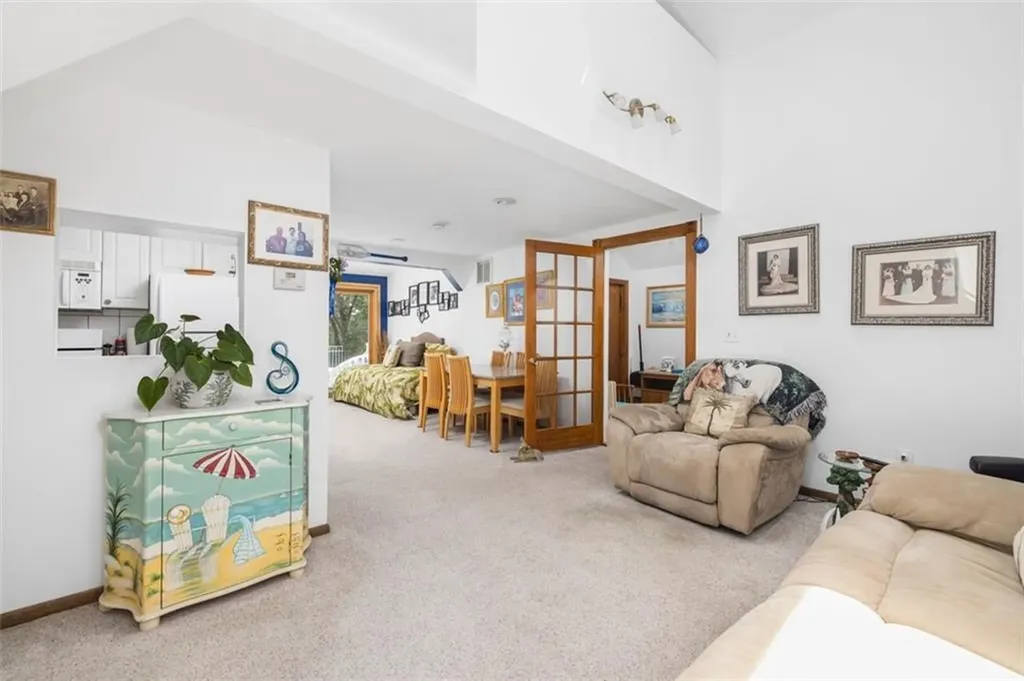 11 North Shore Street Warwick RI 02889
