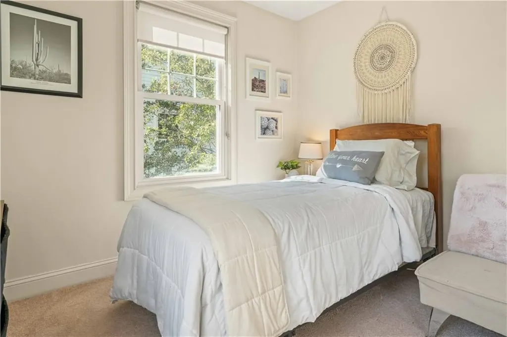 91 Waverly Street Warwick RI 02889