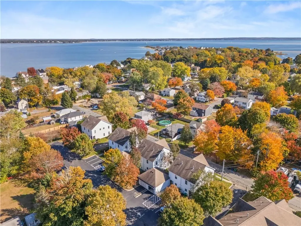 91 Waverly Street Warwick RI 02889