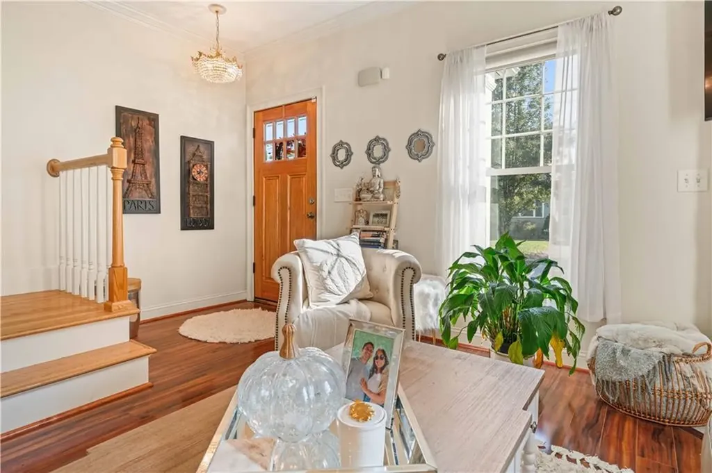 91 Waverly Street Warwick RI 02889