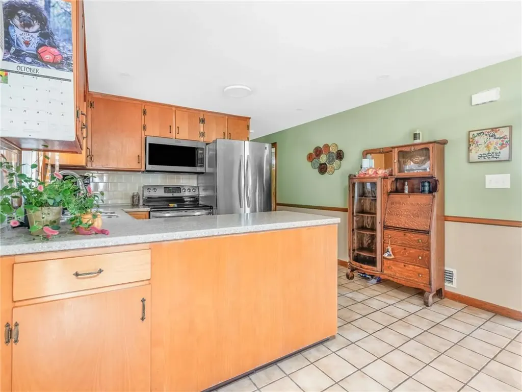 10 Lakeside Drive Smithfield RI 02917