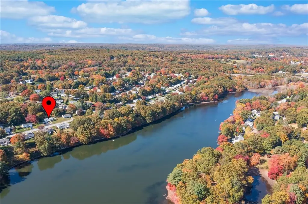 10 Lakeside Drive Smithfield RI 02917