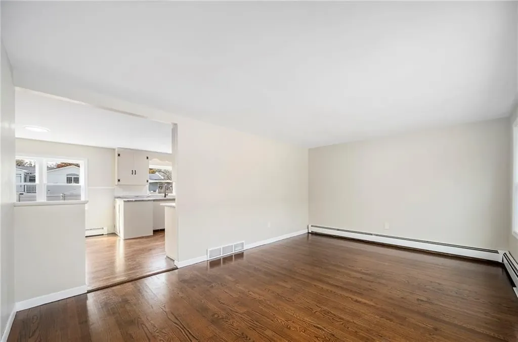195 Lake Garden Drive Cranston RI 02920