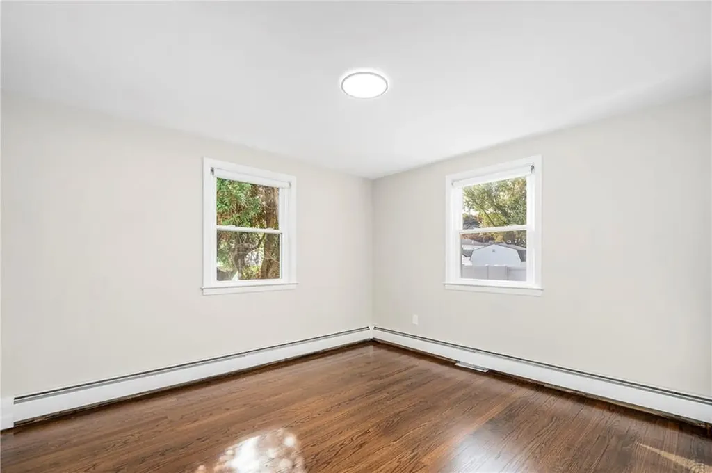 195 Lake Garden Drive Cranston RI 02920