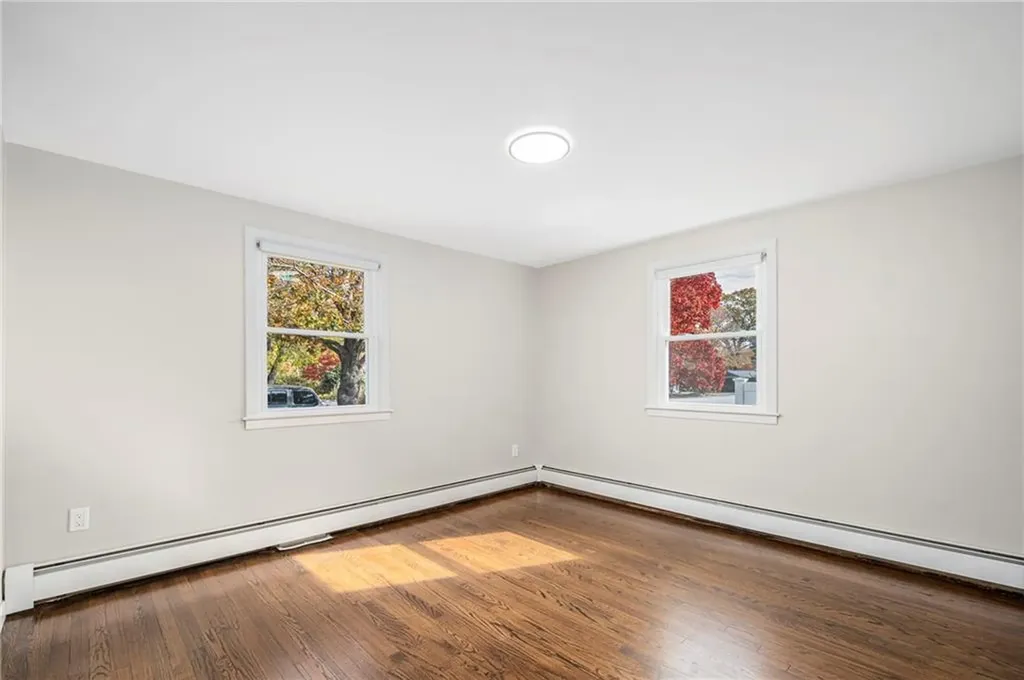 195 Lake Garden Drive Cranston RI 02920