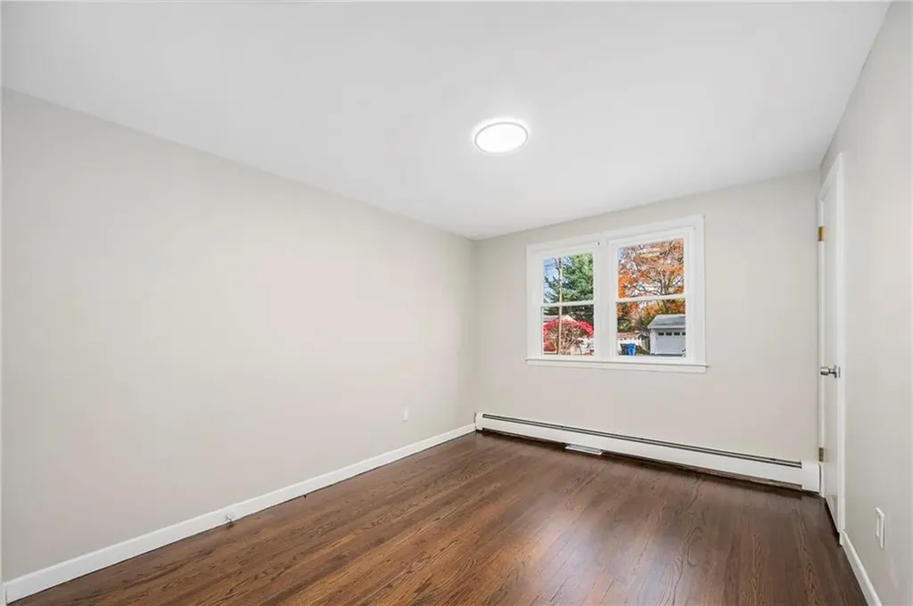 195 Lake Garden Drive Cranston RI 02920