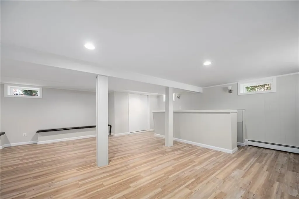 195 Lake Garden Drive Cranston RI 02920