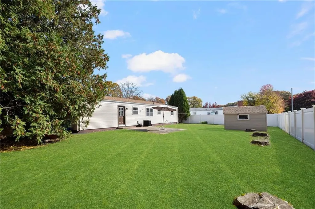 195 Lake Garden Drive Cranston RI 02920