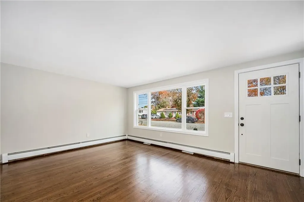 195 Lake Garden Drive Cranston RI 02920