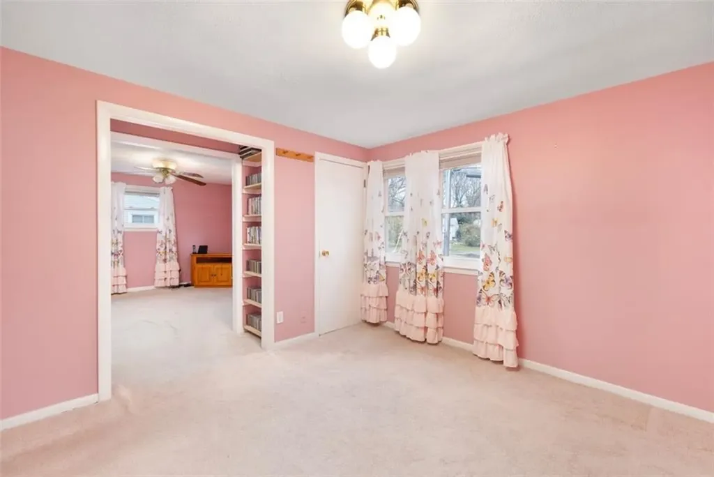 24 Superior Street Warwick RI 02886