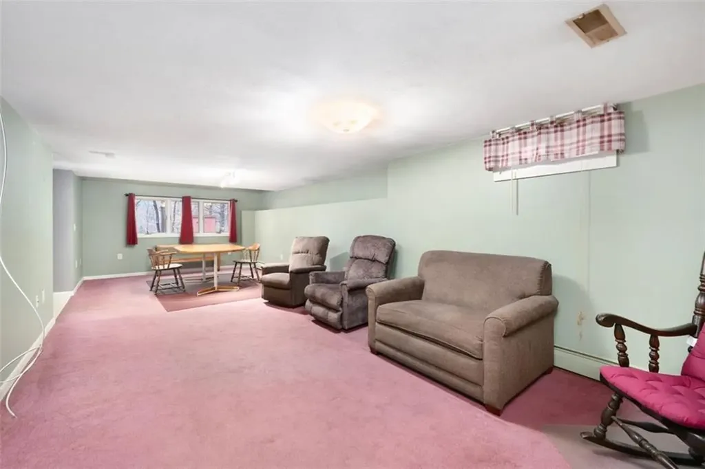 24 Superior Street Warwick RI 02886