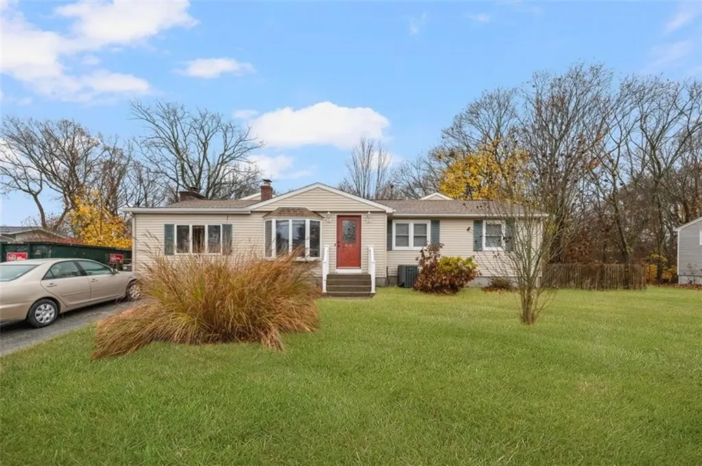 24 Superior Street Warwick RI 02886