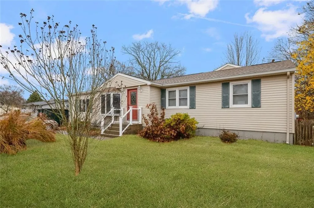 24 Superior Street Warwick RI 02886