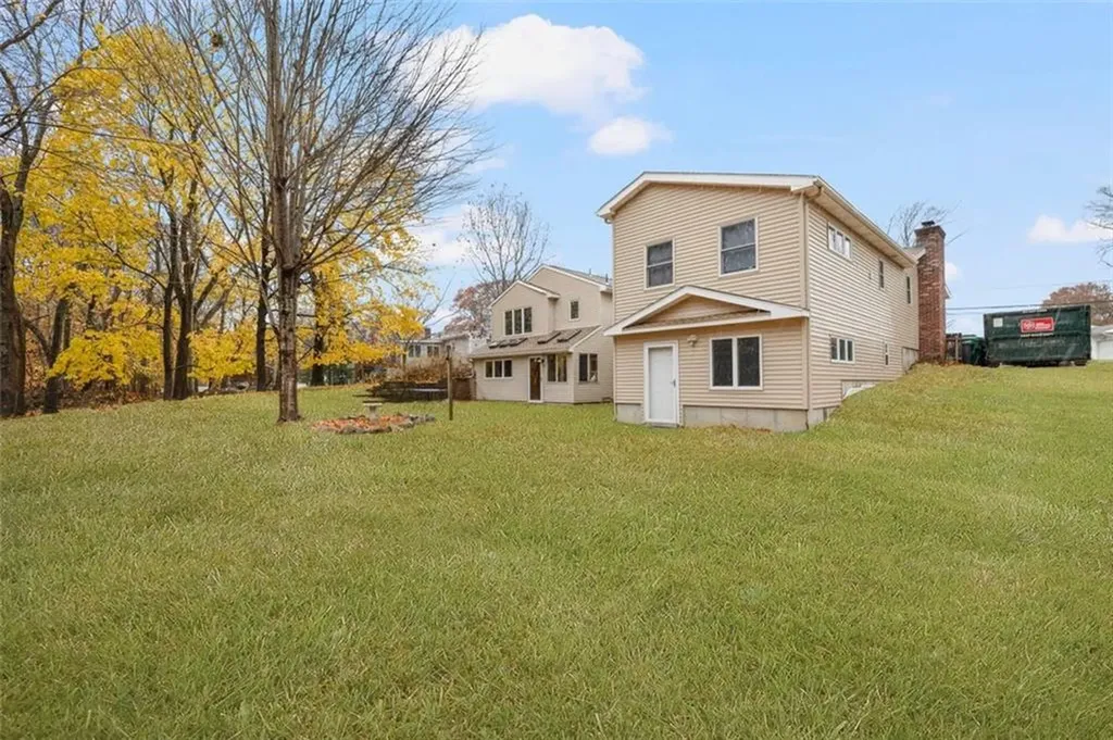 24 Superior Street Warwick RI 02886