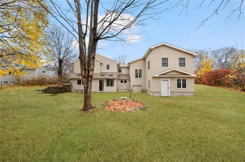 24 Superior Street Warwick RI 02886