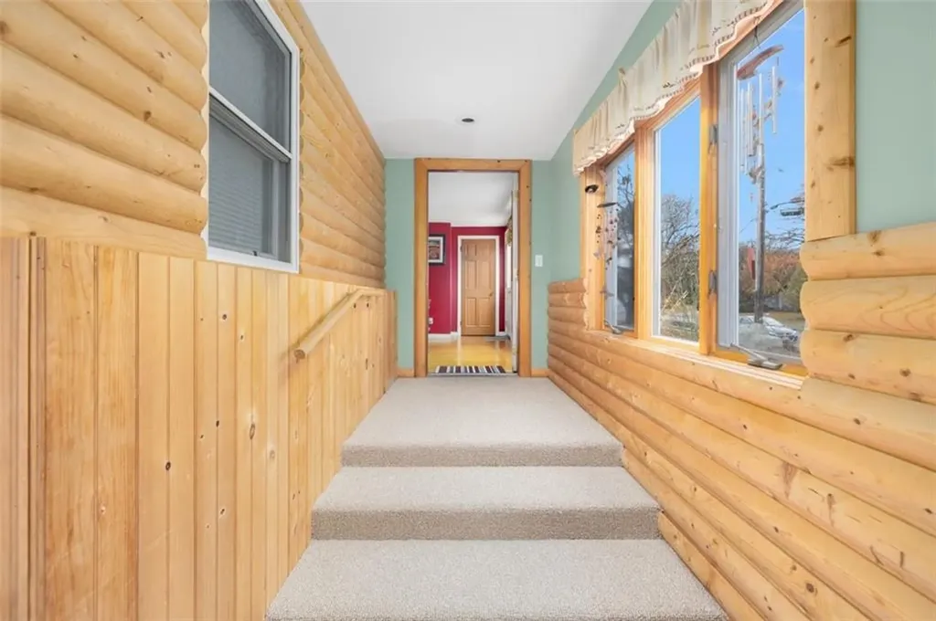 24 Superior Street Warwick RI 02886