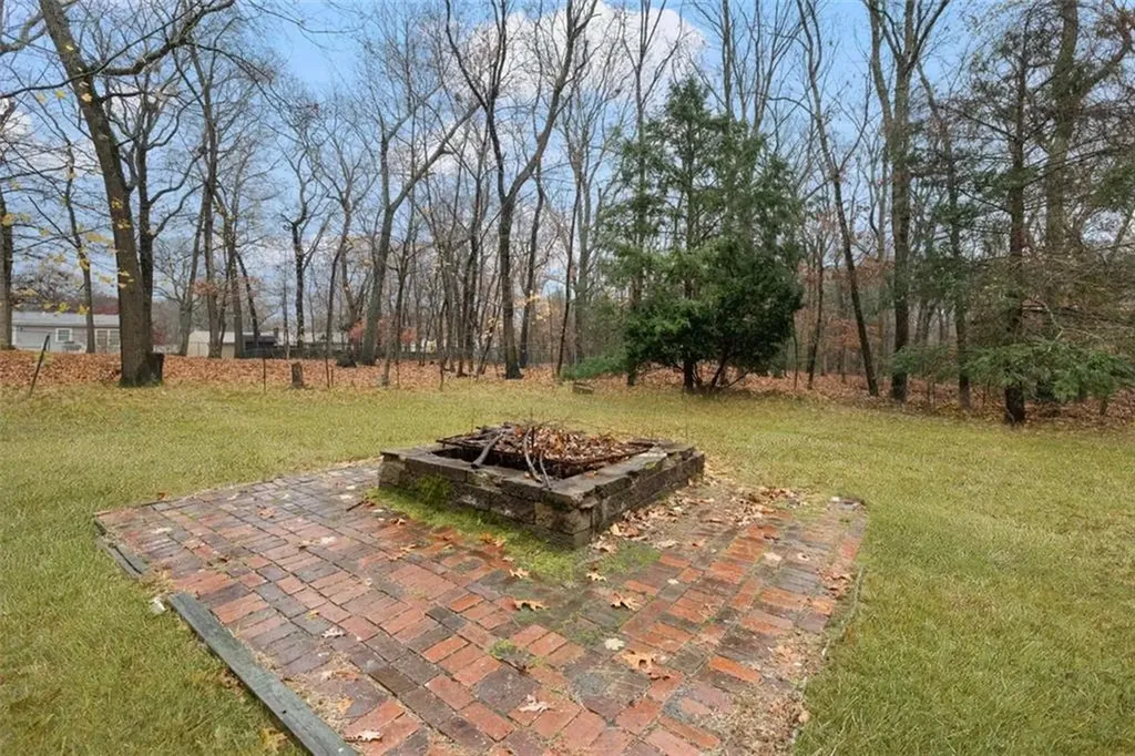 24 Superior Street Warwick RI 02886