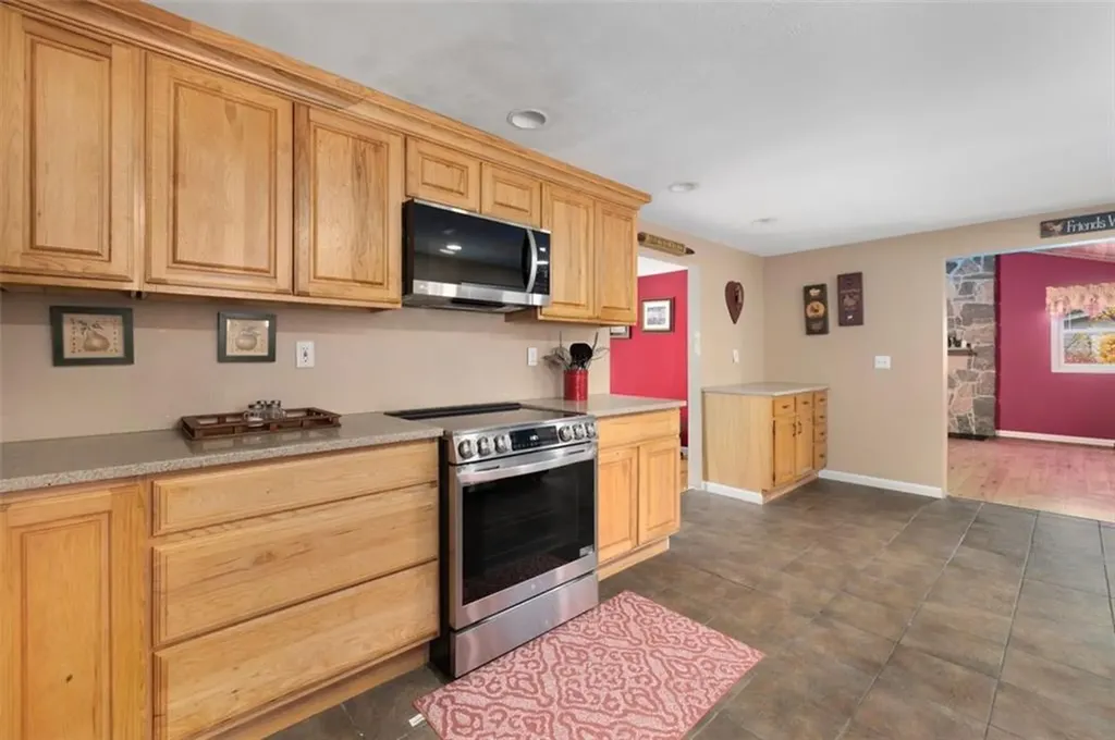 24 Superior Street Warwick RI 02886