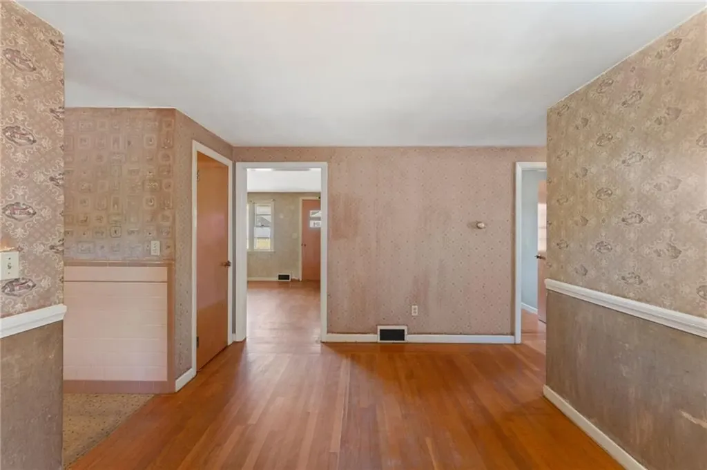 14 Newell Road Cranston RI 02910