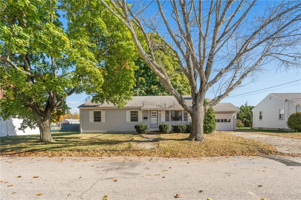 14 Newell Road Cranston RI 02910