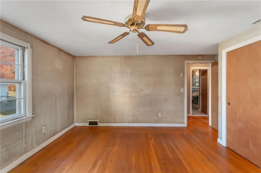 14 Newell Road Cranston RI 02910