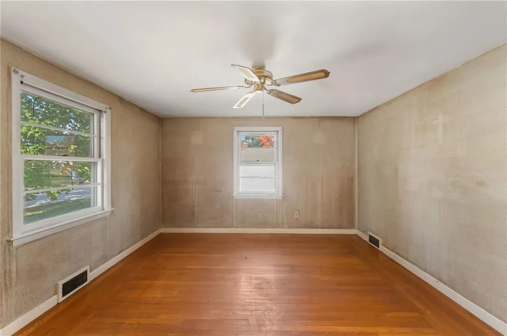 14 Newell Road Cranston RI 02910