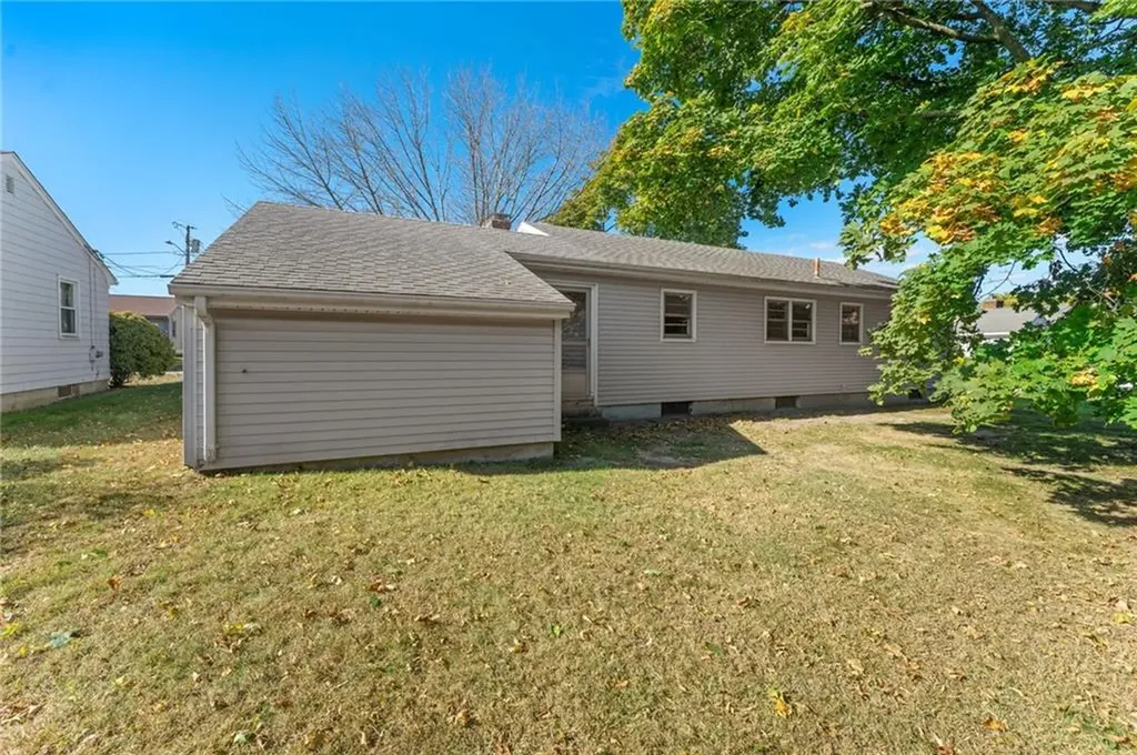 14 Newell Road Cranston RI 02910