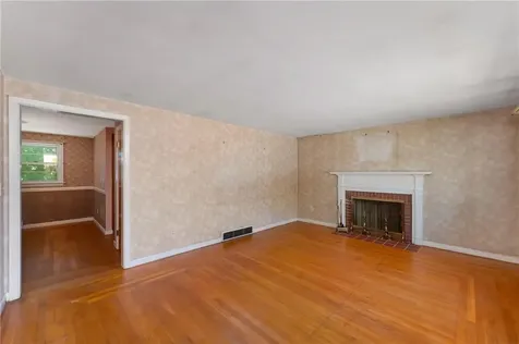 14 Newell Road Cranston RI 02910