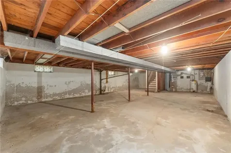 14 Newell Road Cranston RI 02910