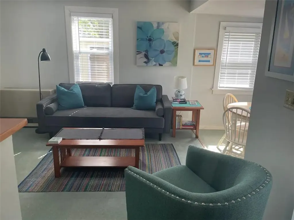 35 Warren Avenue Middletown RI 02842