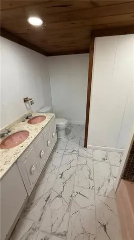 39 Louise Street Woonsocket RI 02895