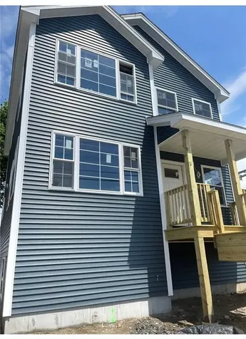 91 Yorkshire Street Providence RI 02908