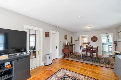 79 Morris Avenue Pawtucket RI 02860