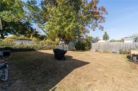 79 Morris Avenue Pawtucket RI 02860