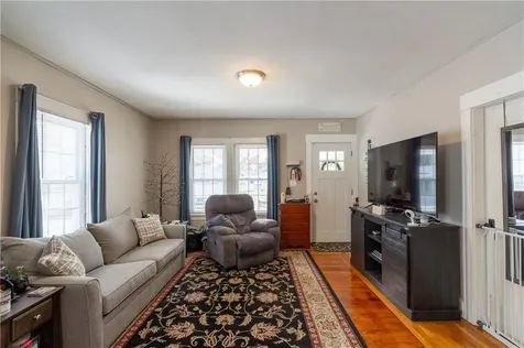 79 Morris Avenue Pawtucket RI 02860