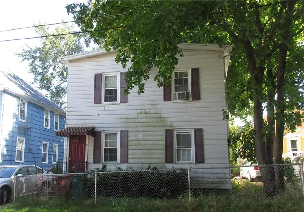 12 Elmore Avenue Woonsocket RI 02895
