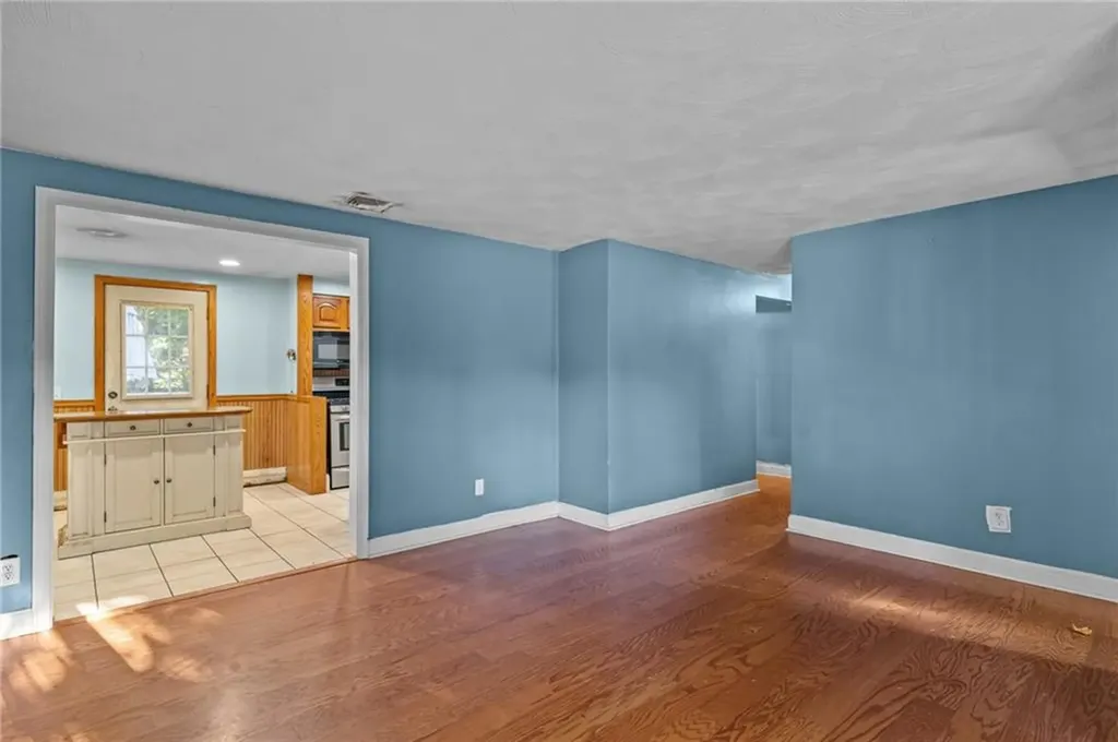 67 Underwood Avenue Warwick RI 02888
