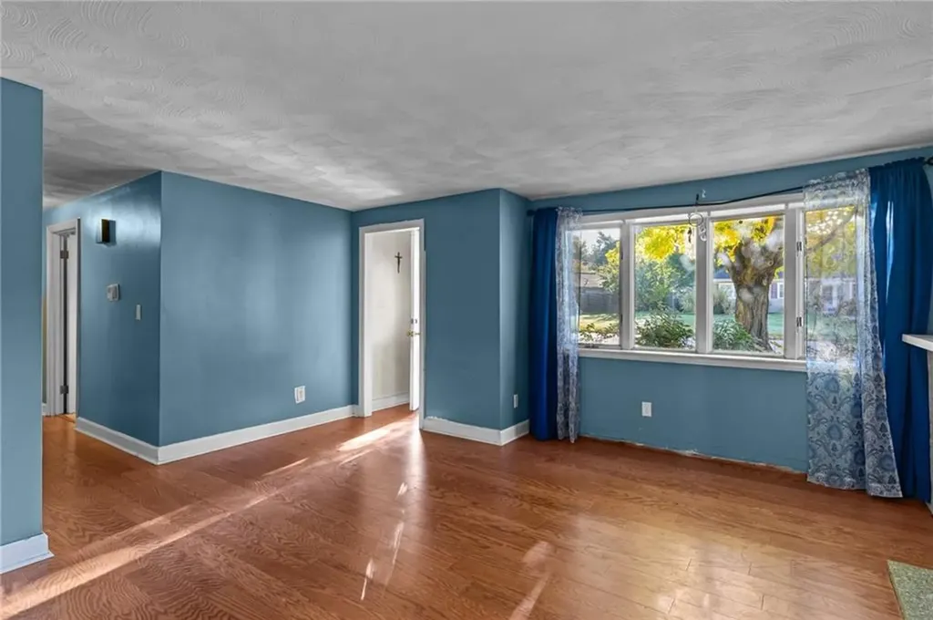 67 Underwood Avenue Warwick RI 02888