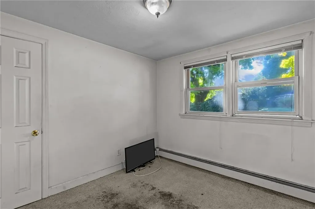 67 Underwood Avenue Warwick RI 02888