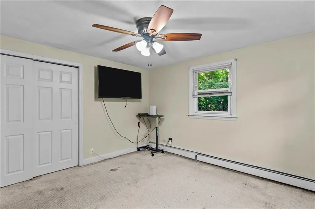 67 Underwood Avenue Warwick RI 02888