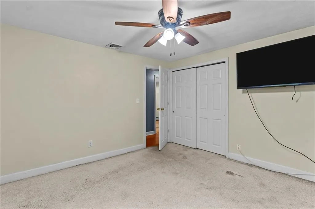 67 Underwood Avenue Warwick RI 02888
