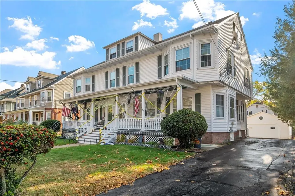 110 112 Winter Street Woonsocket RI 02895