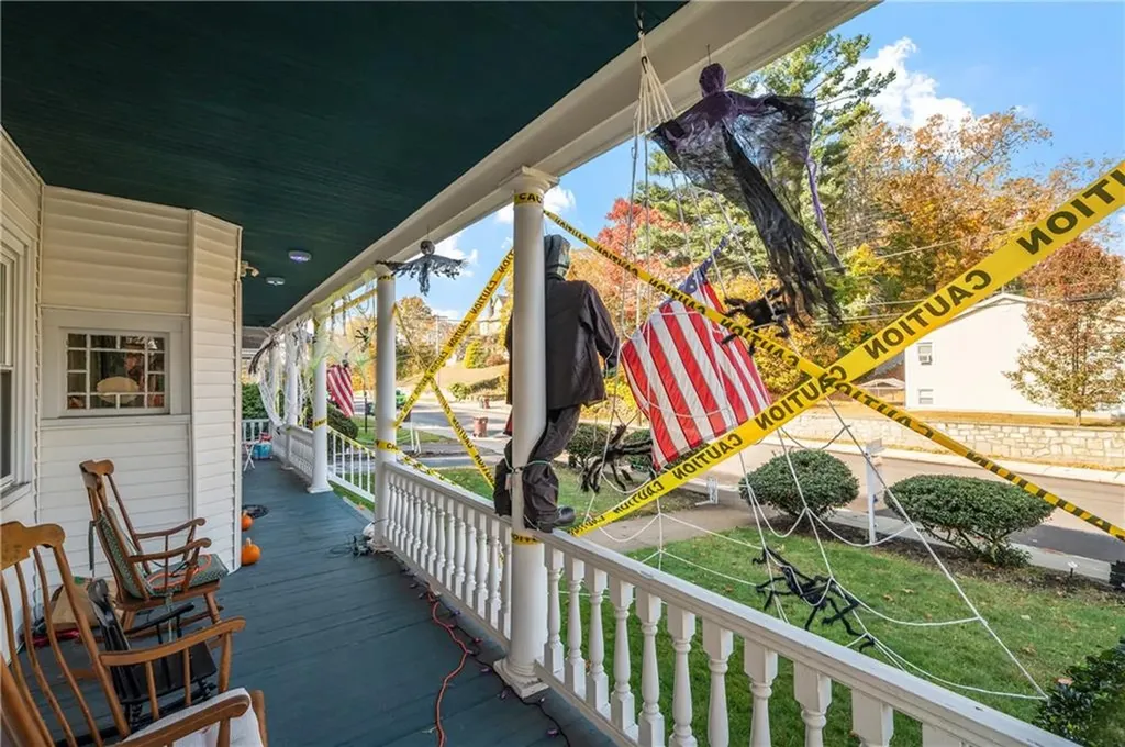 110 112 Winter Street Woonsocket RI 02895