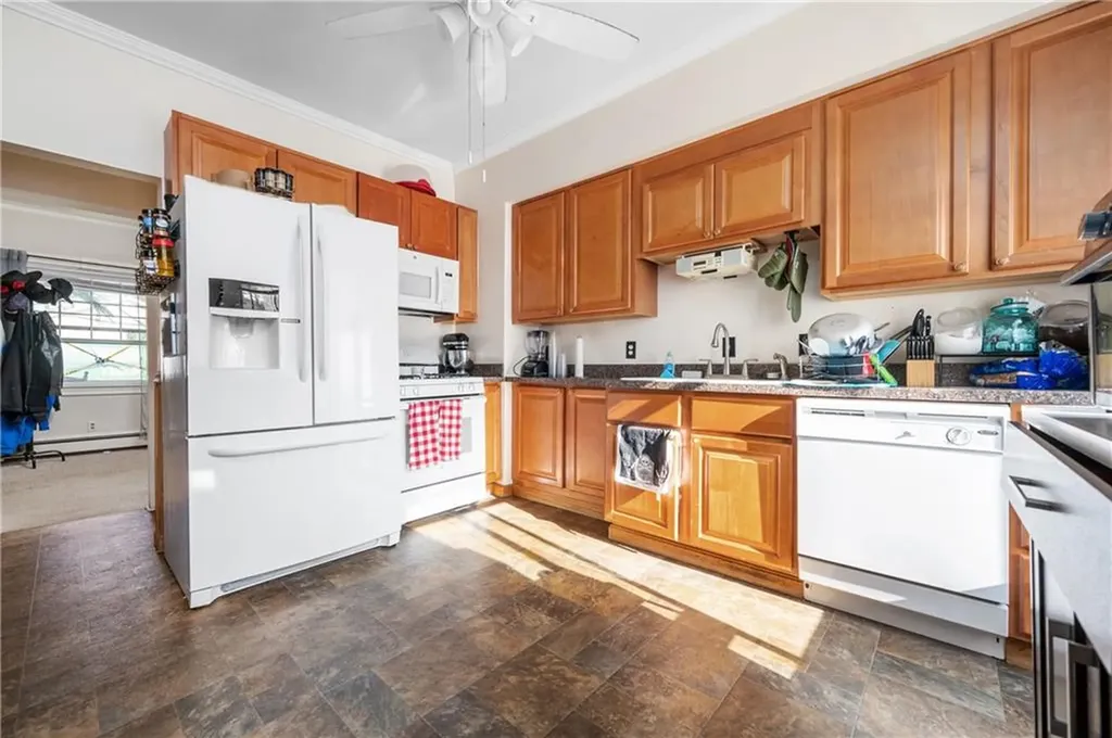 110 112 Winter Street Woonsocket RI 02895